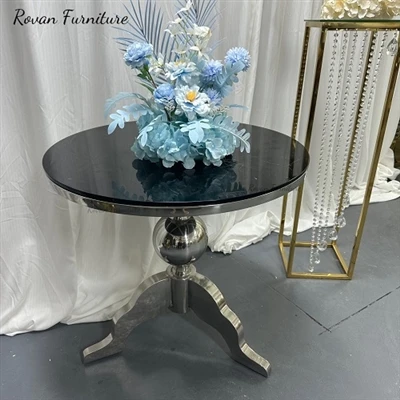 New Arrival Victorian Cake Table