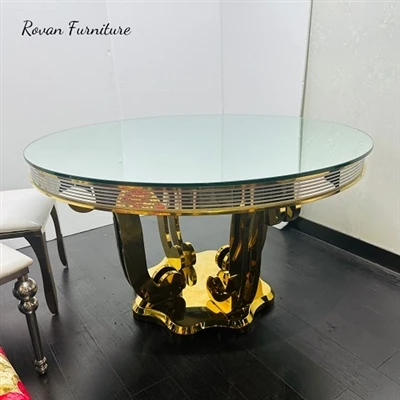 New Arrival Cake Table