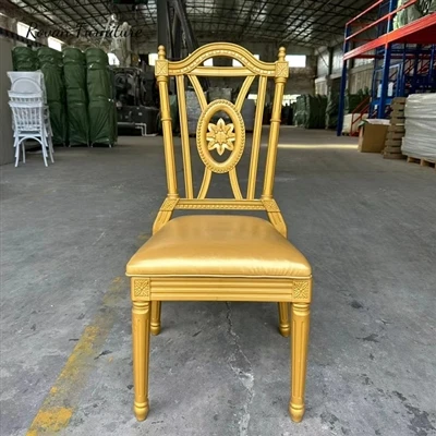 New Arrival Resin PP Royal Wedding Chair